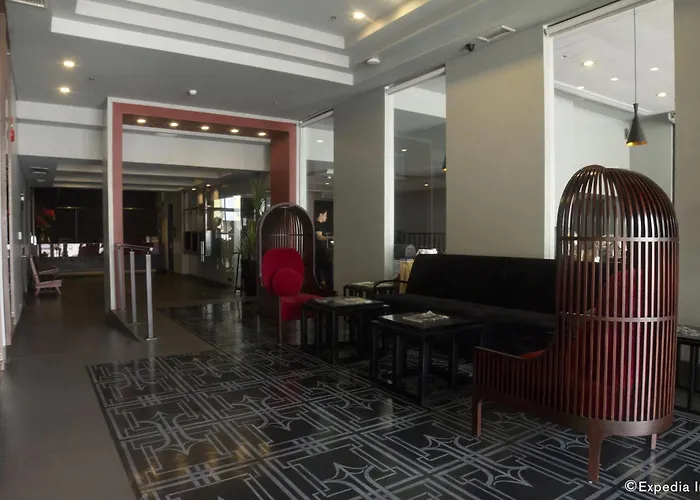 Amelie Manila