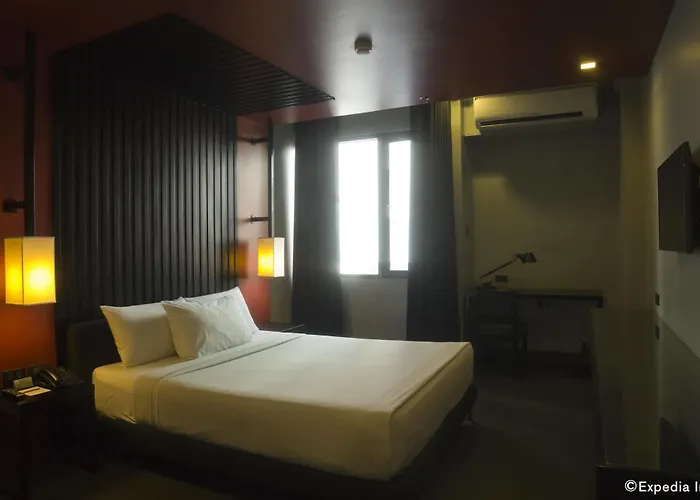 Hotel Amelie 3*